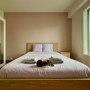 Grand A Deux Pas De La Vieille Appartement
