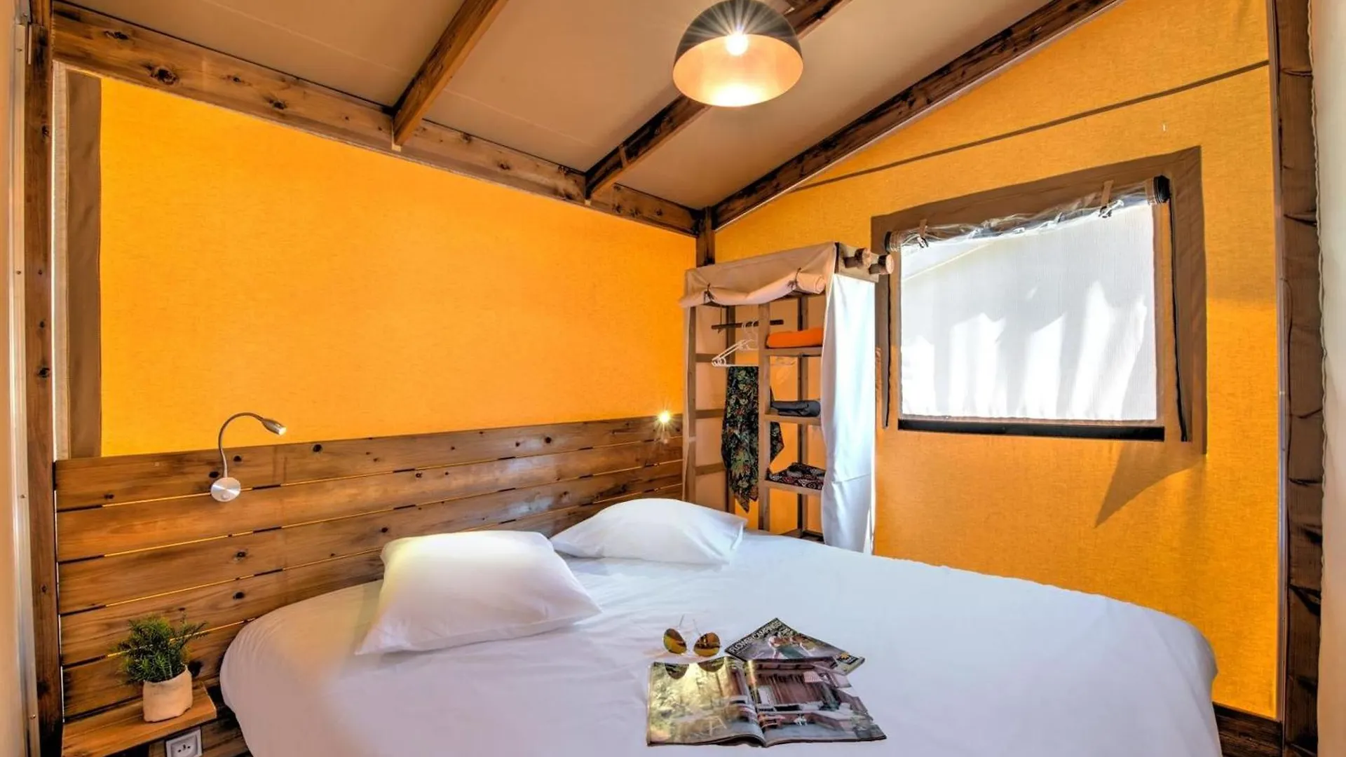 Campsite Domaine Residentiel De Plein Air Le Conleau Hotel Vannes